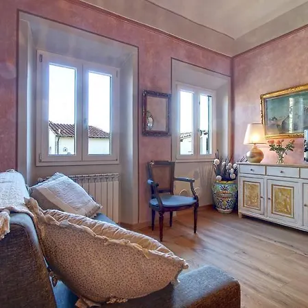 Romantic In The Heart Of * Florence